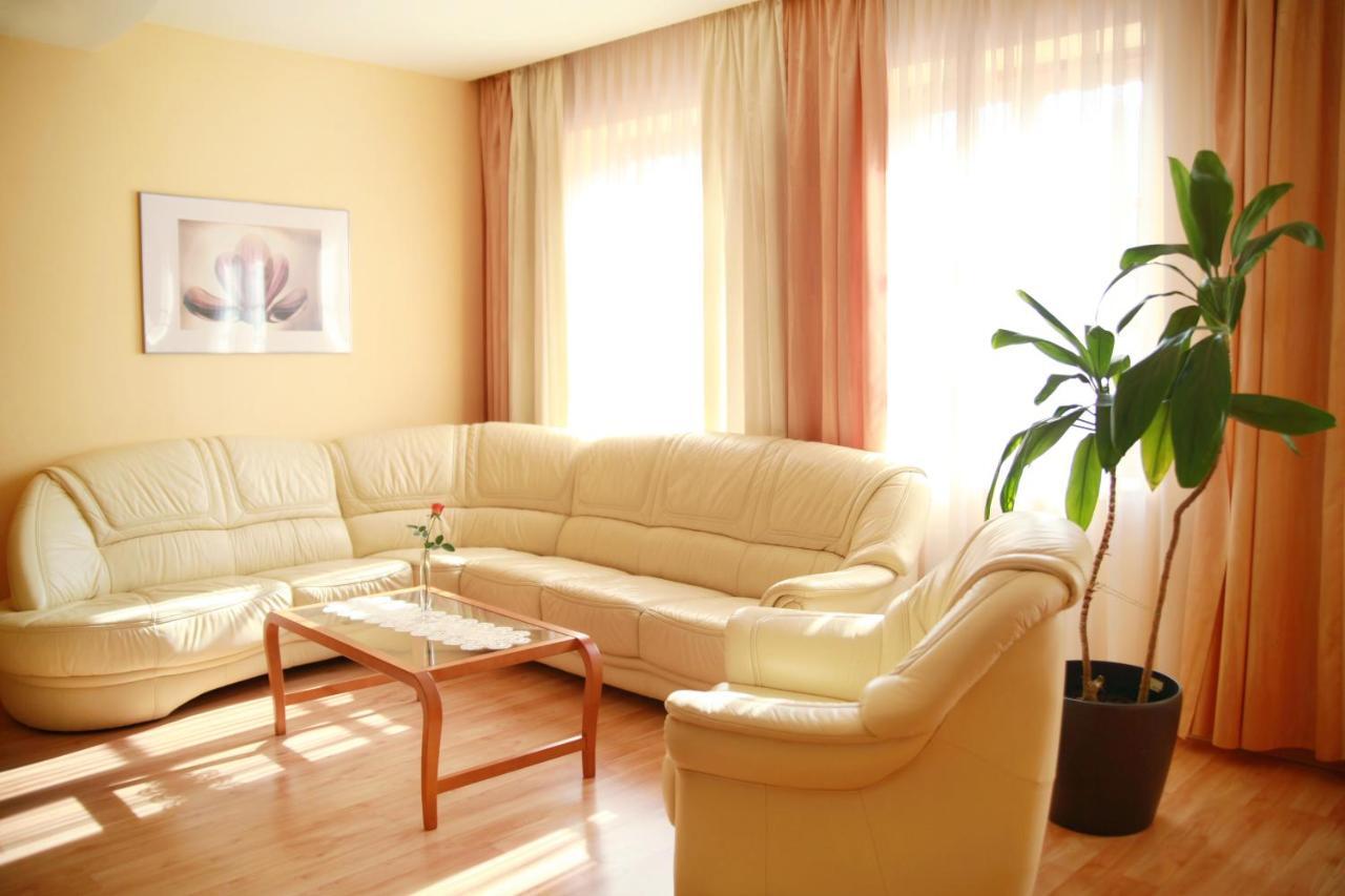 Hotel Dream Trnava Exterior photo
